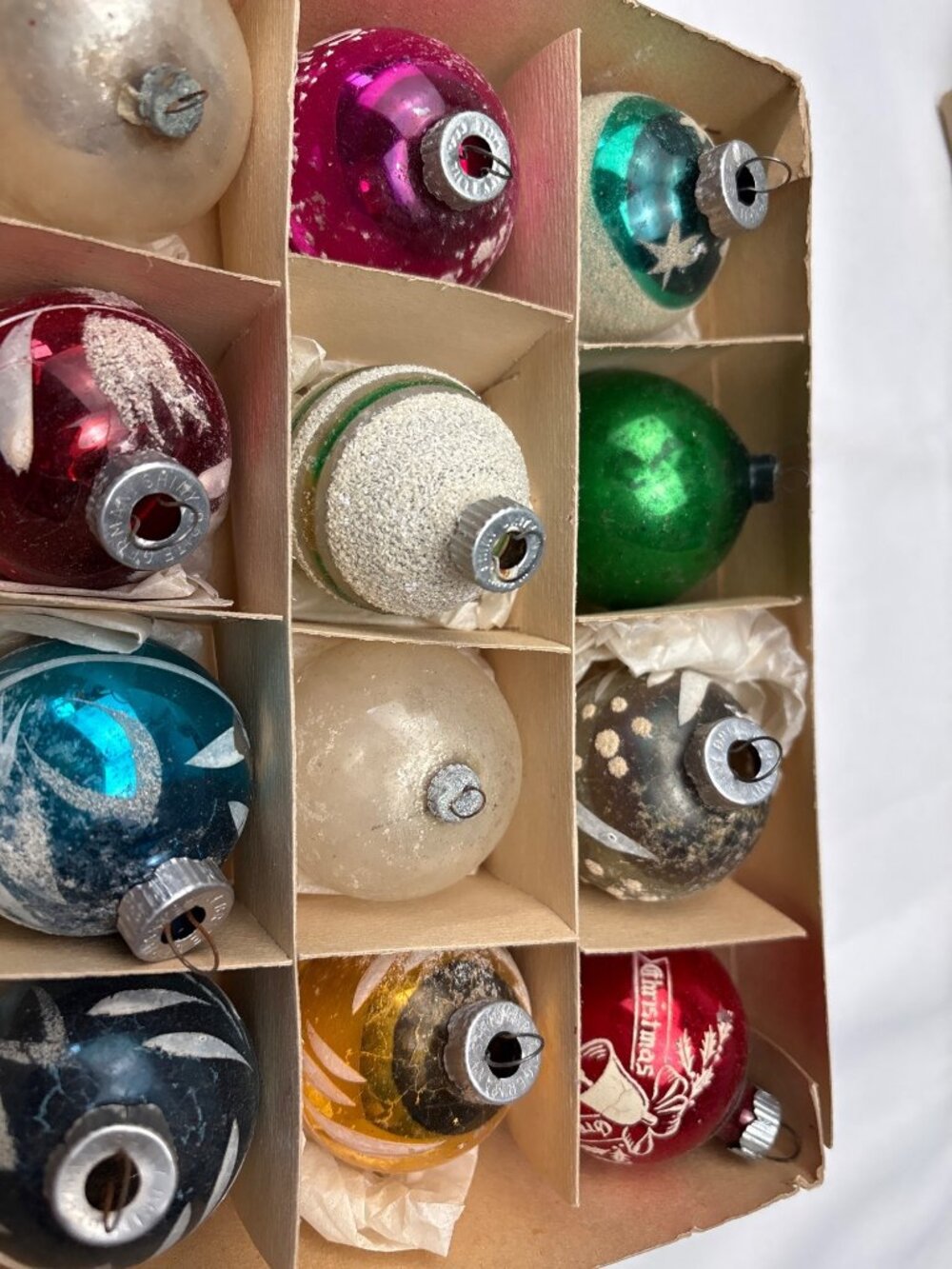 Shiny Brite Glass Christmas Ornaments Mixed Set 12 Assorted Colors Designs - Picture 5 of 13